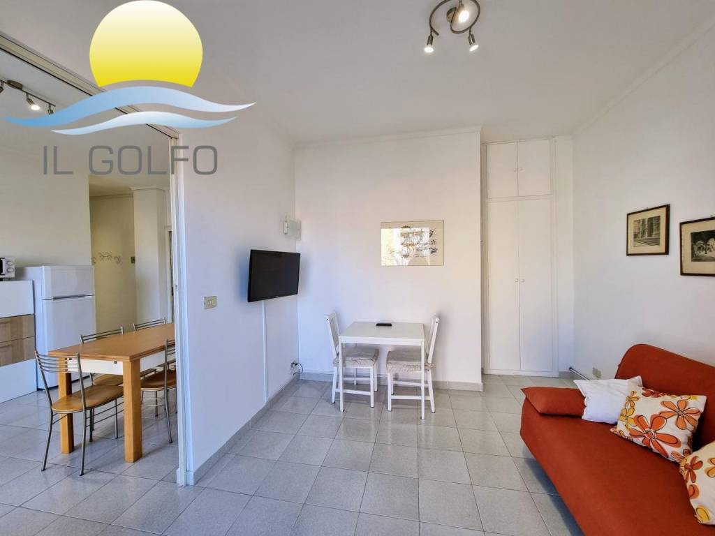 Appartamento a San bartolomeo al mare in Via Elba, 3 - Foto 2
