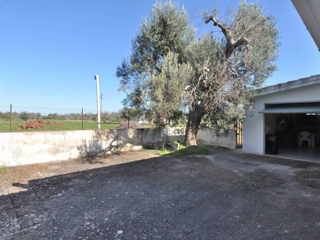 Villa a Carovigno in Strada per Serranova - Foto 3