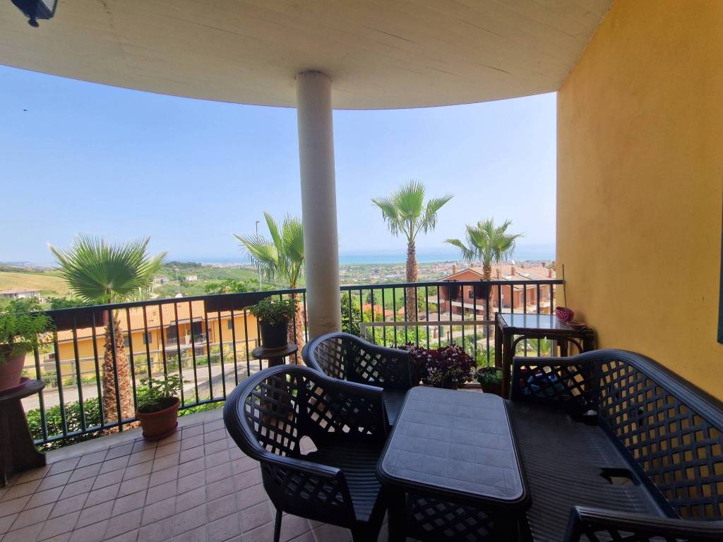 Villa a Colonnella in Via San Martino - Foto 2