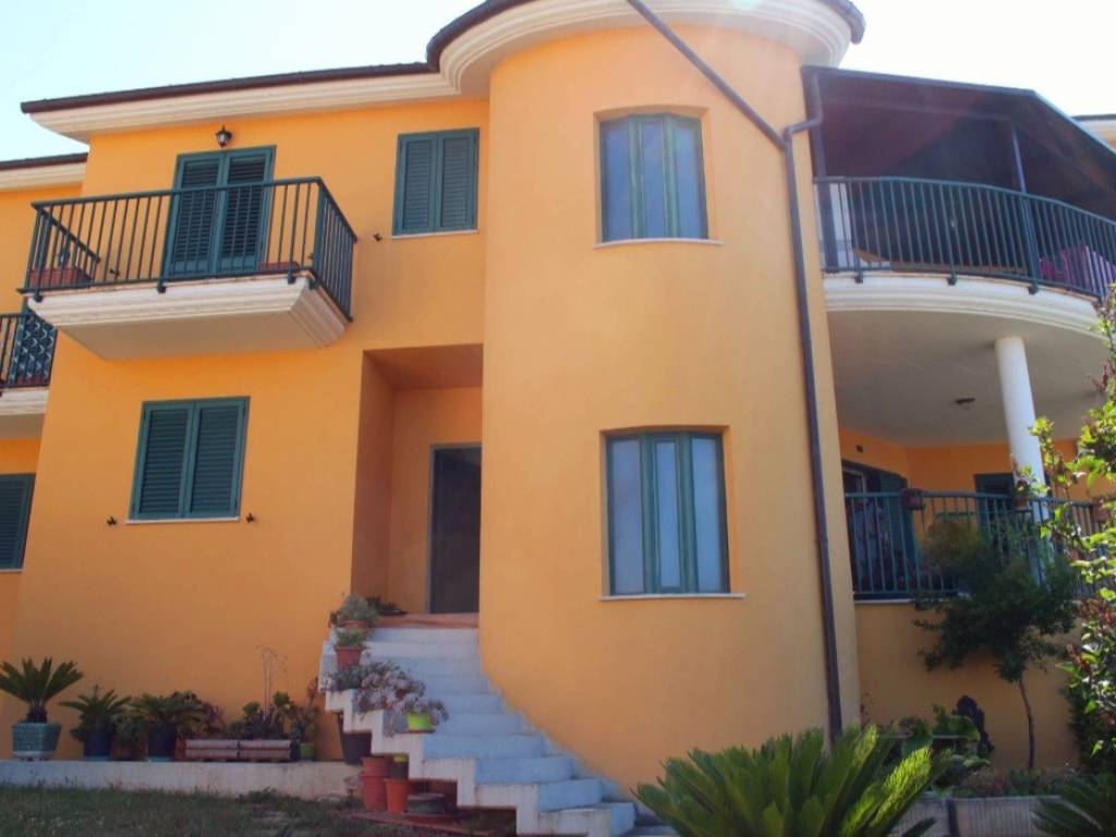 Villa a Colonnella in Via San Martino - Foto 3