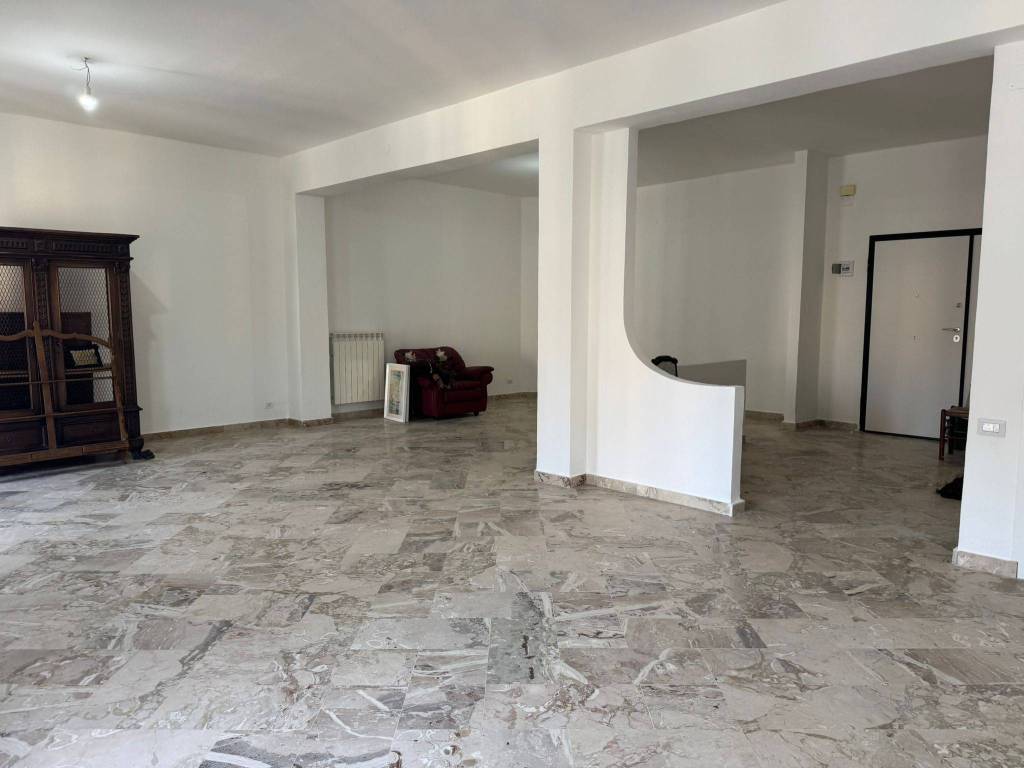 Appartamento a Caltanissetta in Viale della Regione, 30 - Foto 5