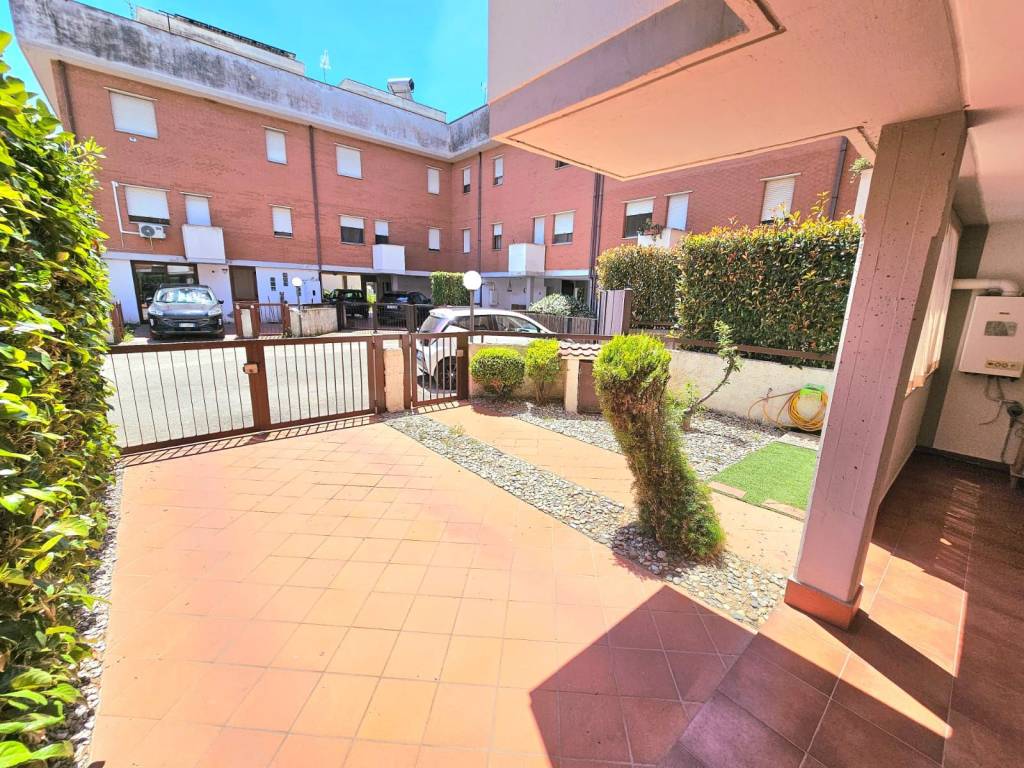 Villetta a schiera a Terracina in Via Corot, 19 - Foto 3