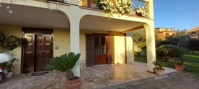 Appartamento a Trevignano romano in Via dei Platani - Foto 1