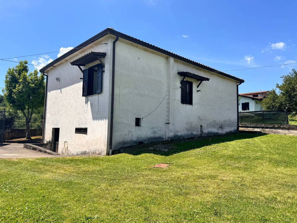 Casa indipendente a Ceccano in Via Pezze d'Ischia - Foto 4