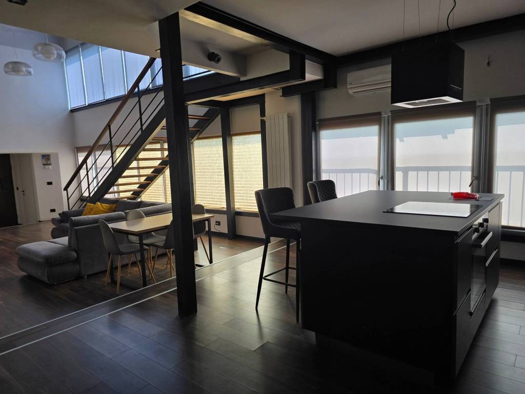 Loft / open space a Vercelli - Foto 3