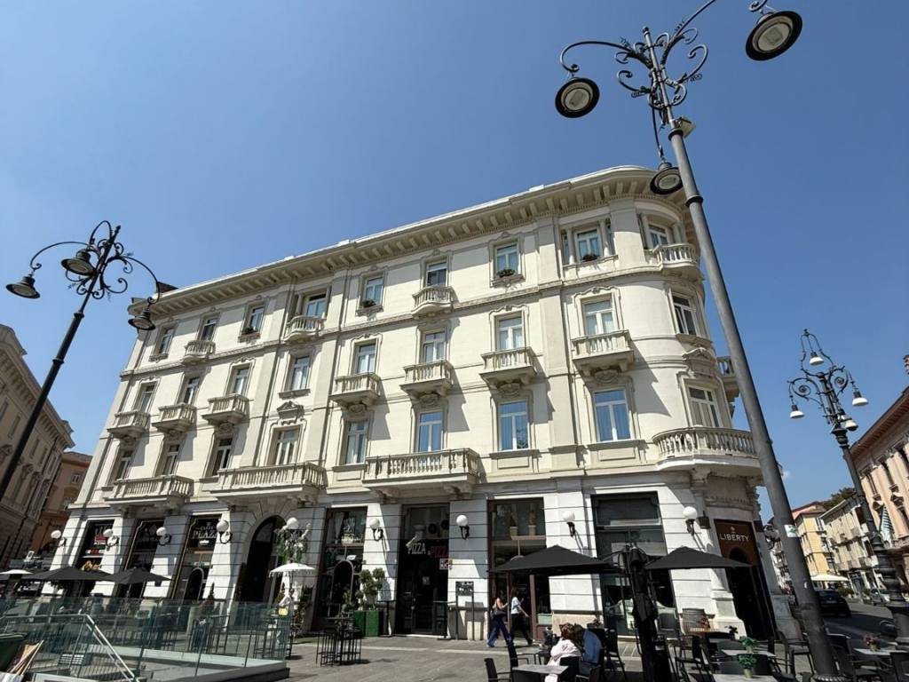 Appartamento a Avellino in Piazza della Libertà - Foto 3