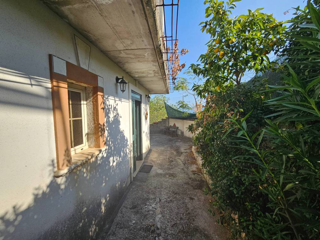 Casa indipendente a Alatri in Via Casette Tecchiena - Foto 4