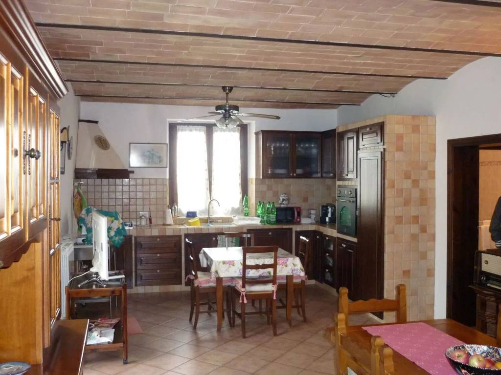 Rustico / casale a Roccastrada in Strada Provinciale Di Montemassi - Foto 2