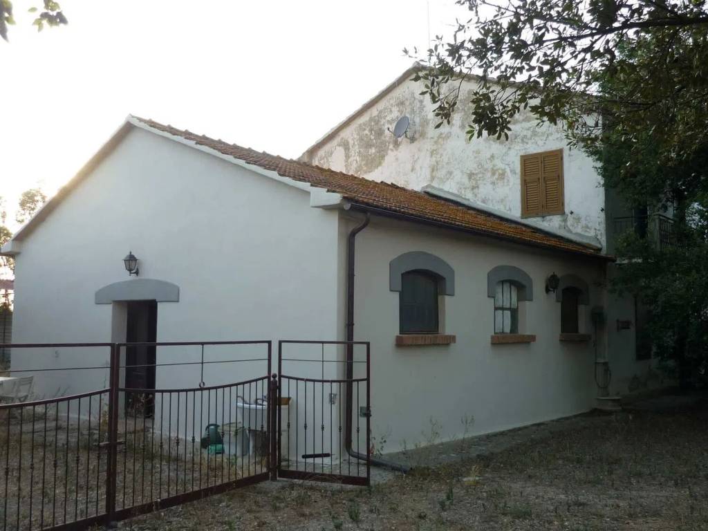 Rustico / casale a Grosseto in Strada Provinciale Di Alberese S.N.C. - Foto 2