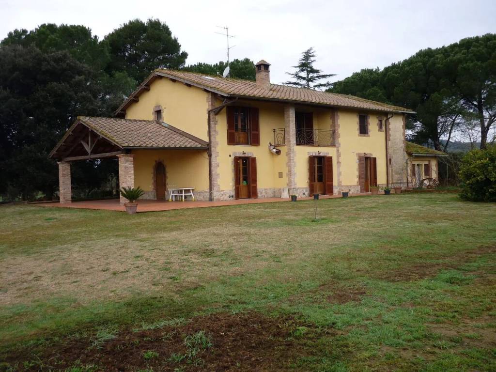 Rustico / casale a Grosseto in Strada Del Bottegone S.N.C. - Foto 2