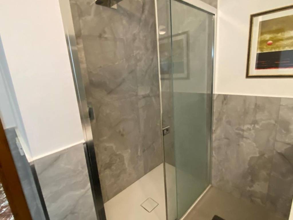 Appartamento a Modena in Viale Vittorio Veneto - Foto 3