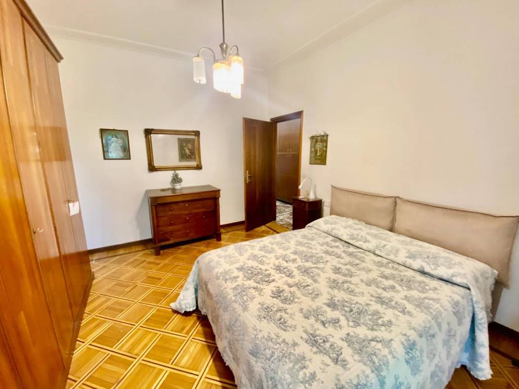 Appartamento a Modena in Viale Vittorio Veneto - Foto 4