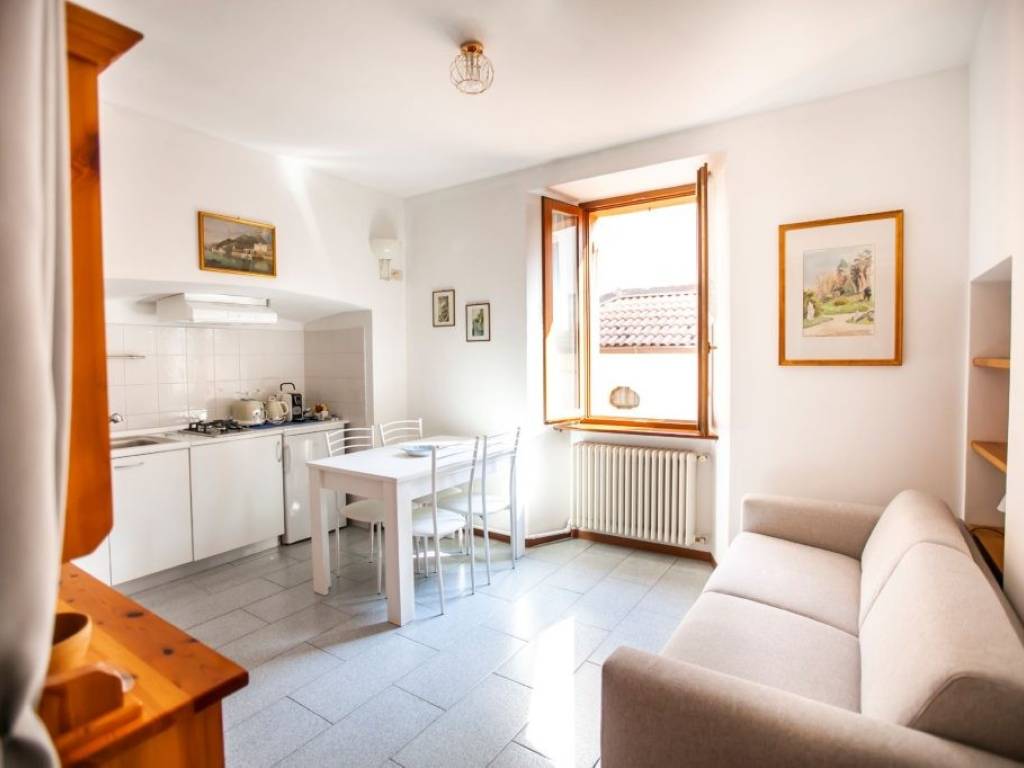 Appartamento a Carate urio in Via Regina, 103 - Foto 2