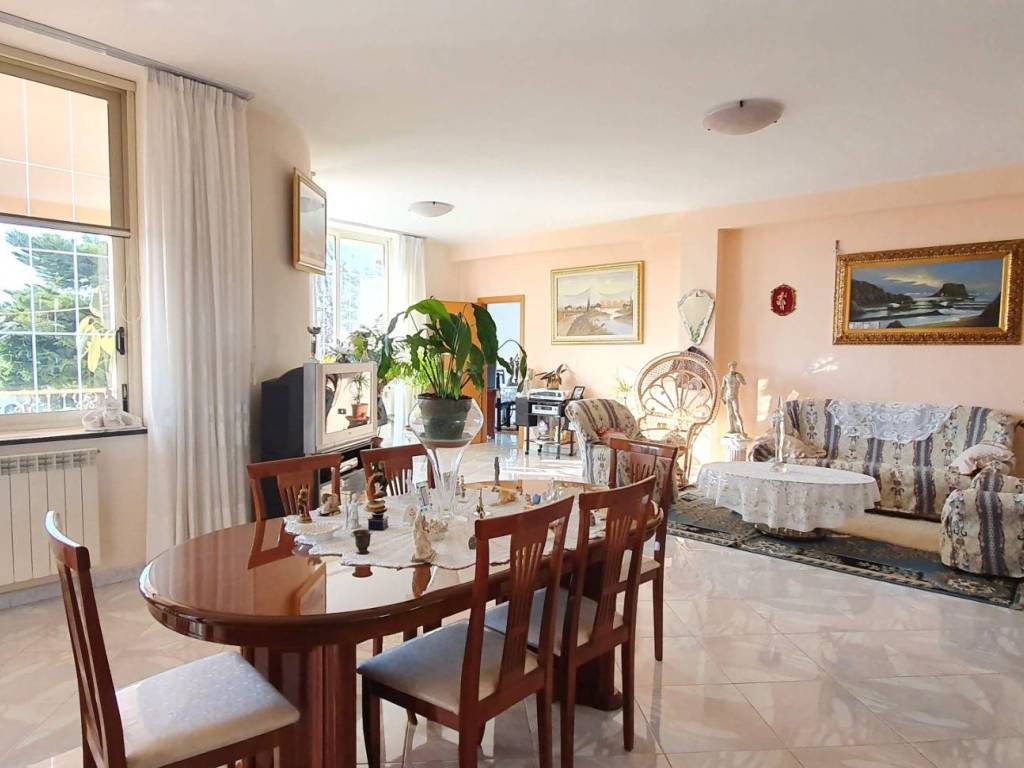 Villa a Maddaloni in Via Aldo Moro, 32 - Foto 4