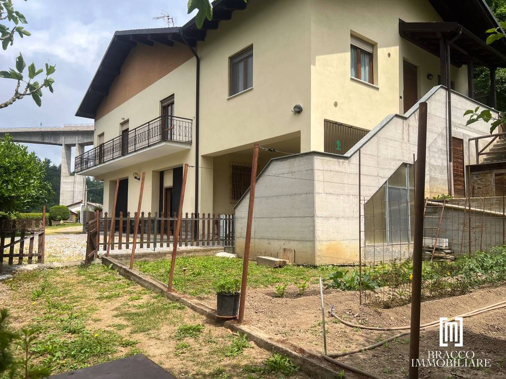 Villa a Millesimo in Via Giuseppe Verdi, 19 - Foto 4