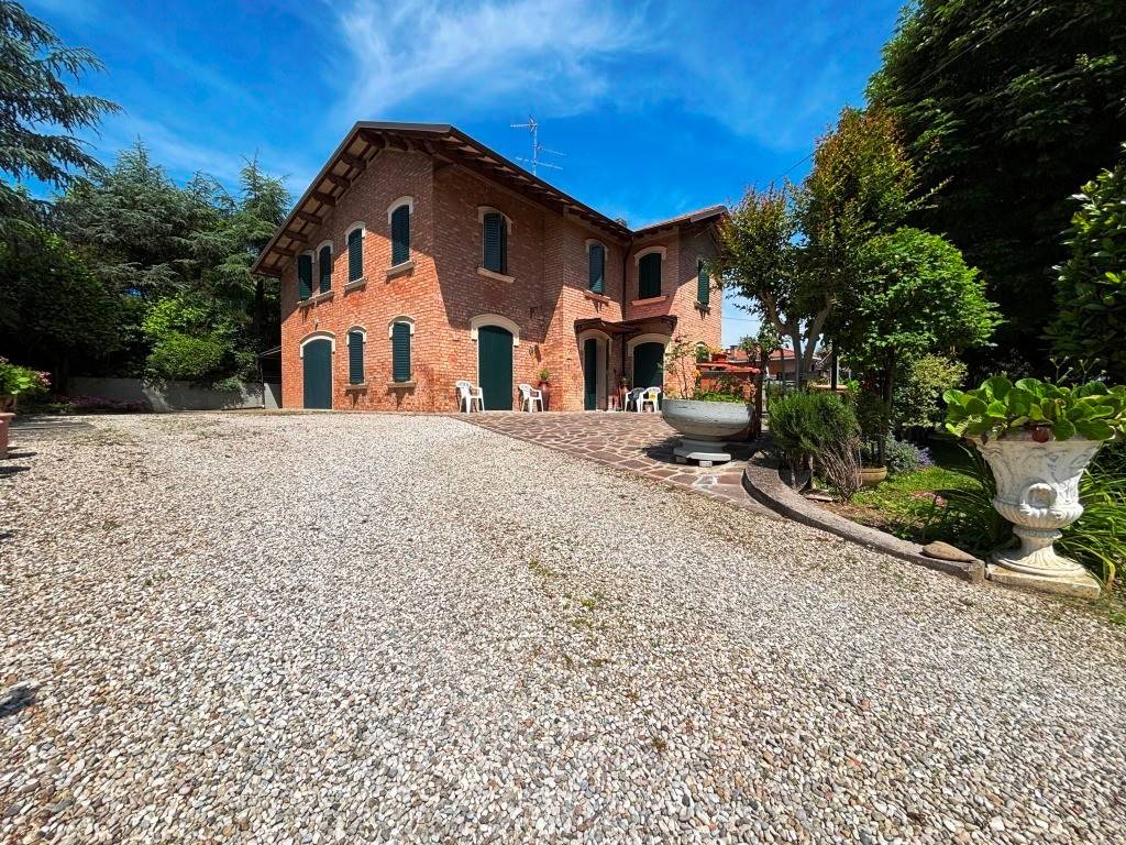 Villa a Castelvetro di modena in Via Sinistra Guerro - Foto 5