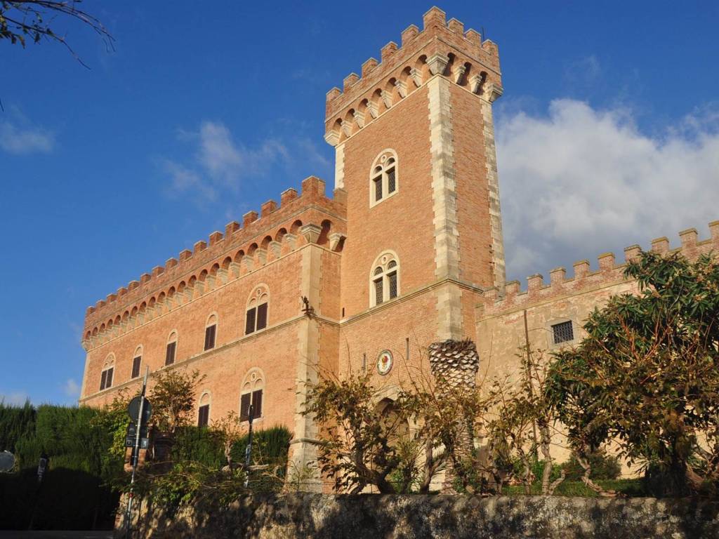 Appartamento a Castagneto carducci in Piazza Bionda Maria - Foto 2