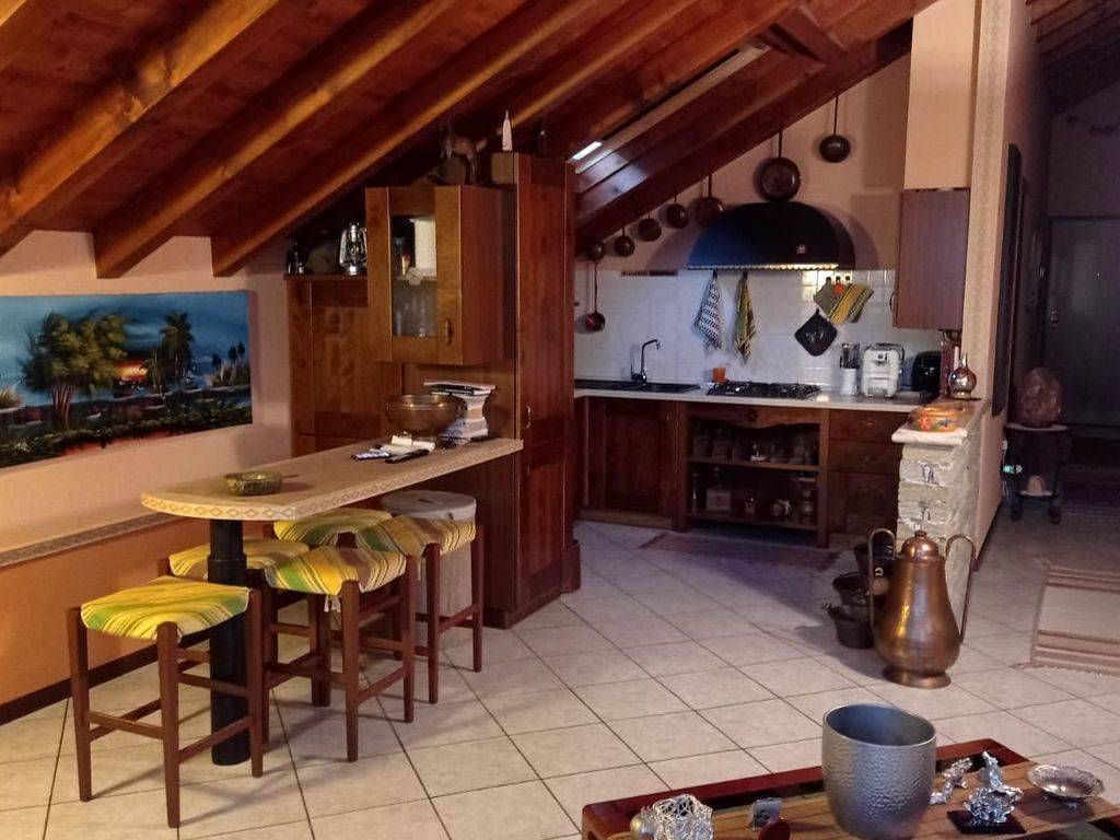 Appartamento a Omegna in Via Tre Cascine - Foto 2