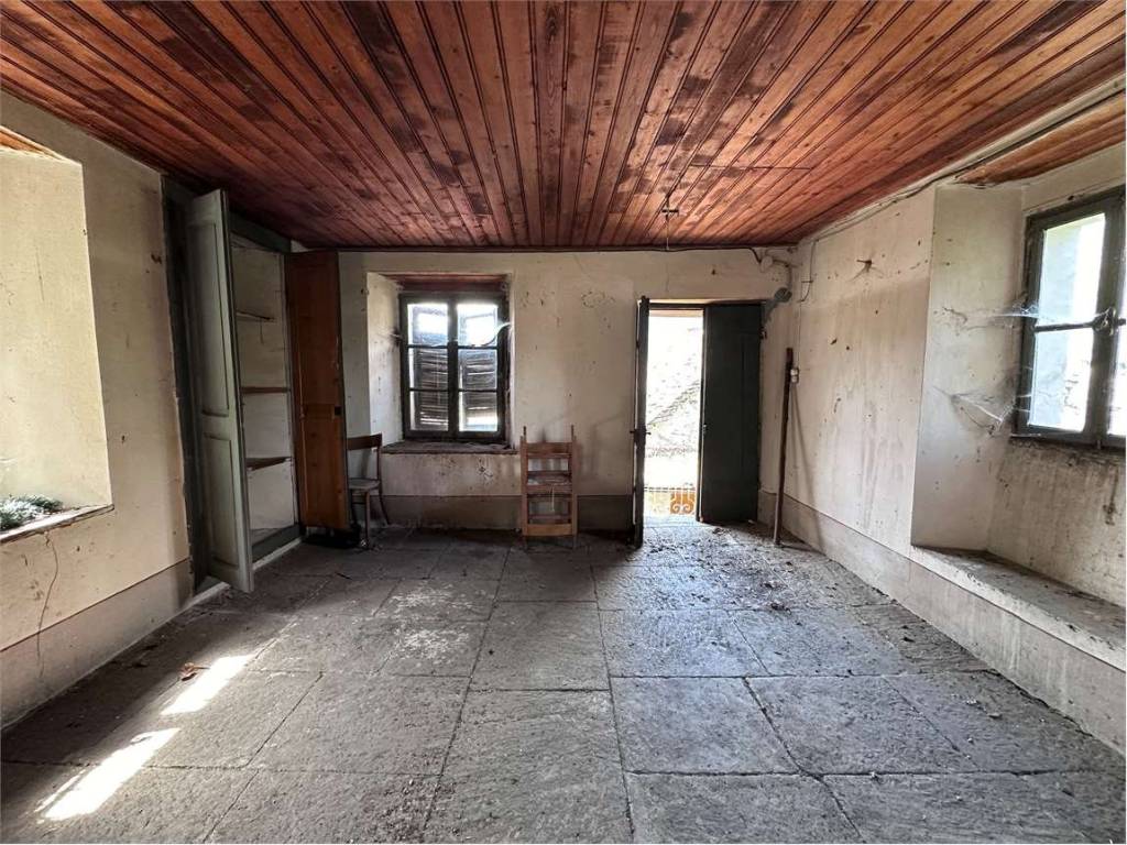 Casa indipendente a Montecrestese in Frazione Lomese , Snc - Foto 4