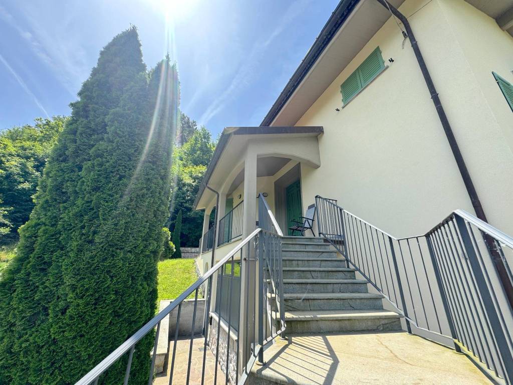 Villa a Vaiano in Via Emilio Bertini - Foto 2