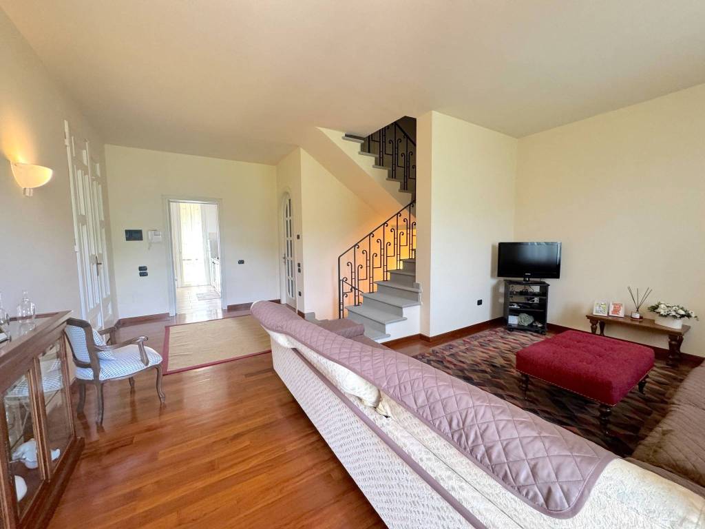 Villa a Vaiano in Via Emilio Bertini - Foto 5