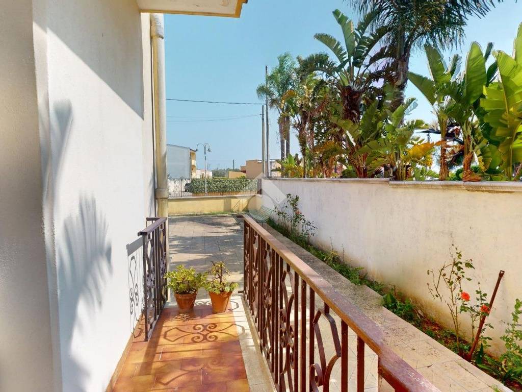 Villa a Brindisi in Via Stazione, 154 - Foto 2