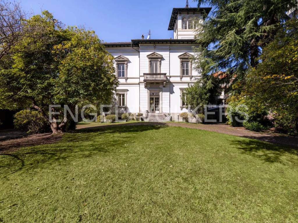 Appartamento a Verbania in Via Marco De Marchi, 45 - Foto 2