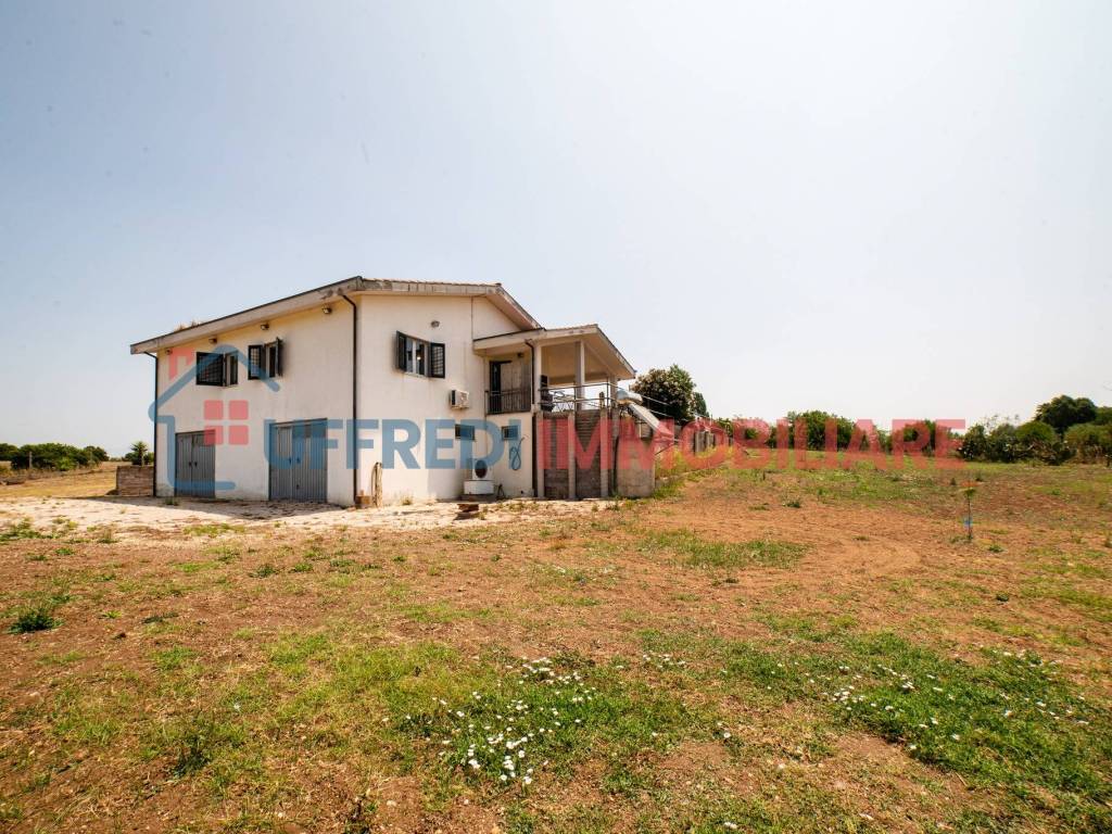 Villa a Aprilia in Via Adda, 60 - Foto 2