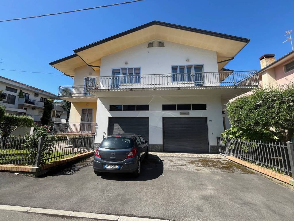 Villa a Riccione in Viale Mondovi - Foto 5
