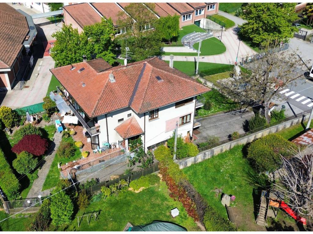 Villa a Invorio in Via Giacomo Matteotti, 32 - Foto 4
