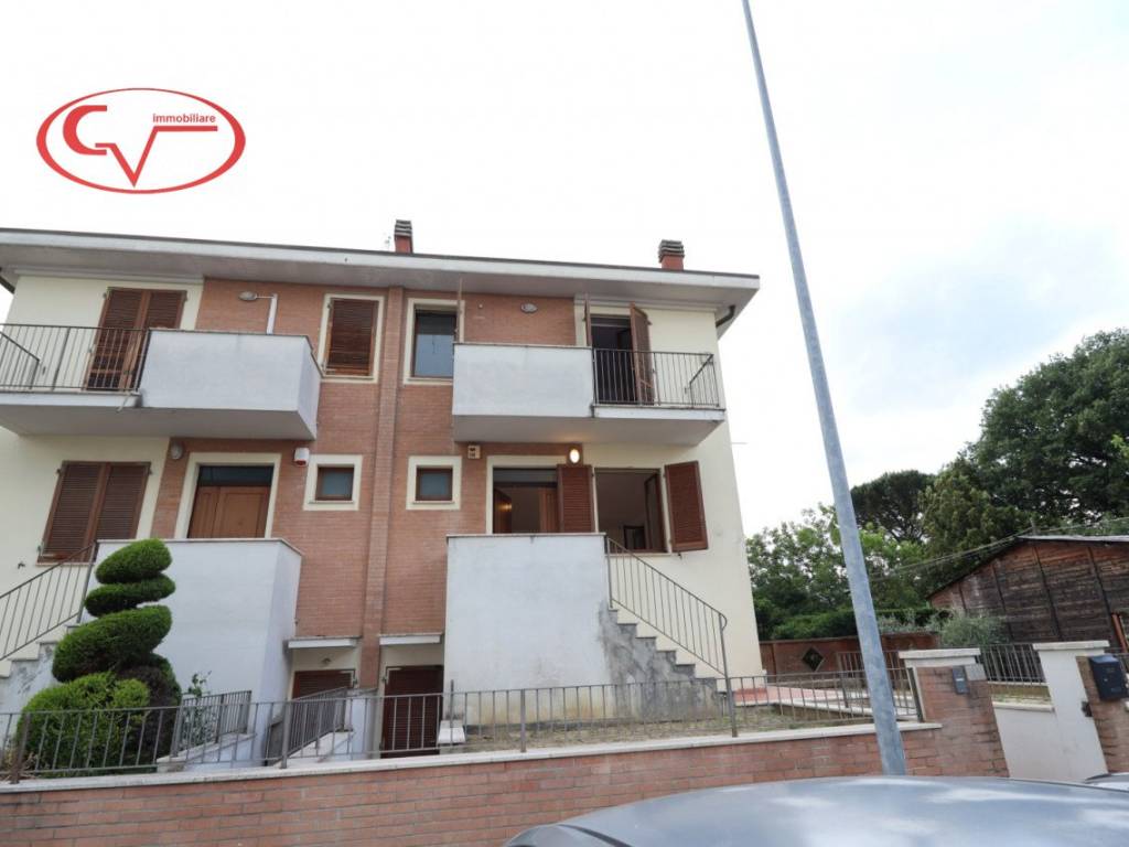 Casa indipendente a Montevarchi in Via del Frassino - Foto 4