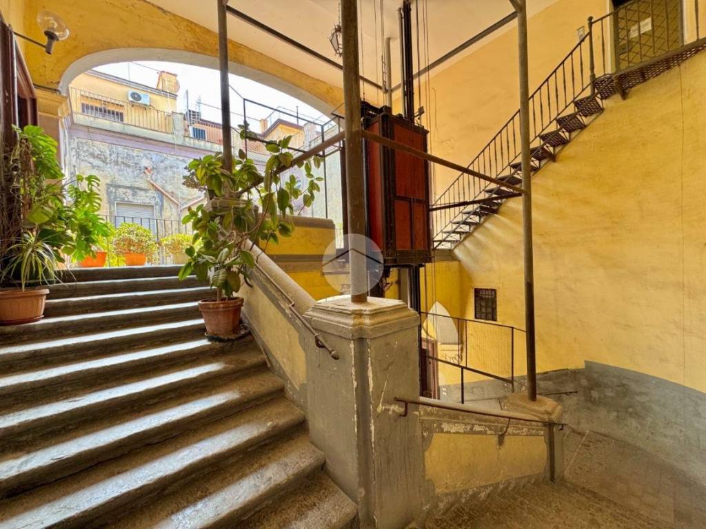 Appartamento a Napoli in Via dei Tribunali, 197 - Foto 3