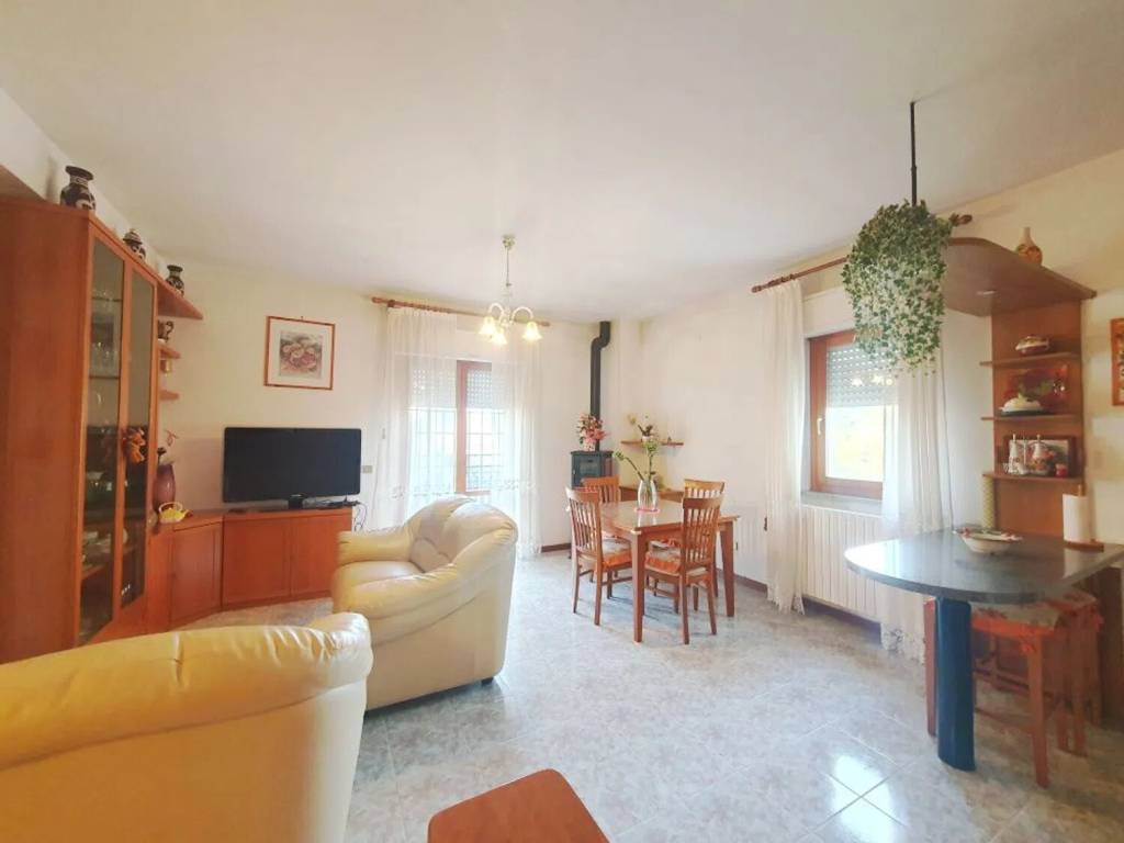 Appartamento a Acquapendente in Semiperiferia S.N.C. - Foto 4