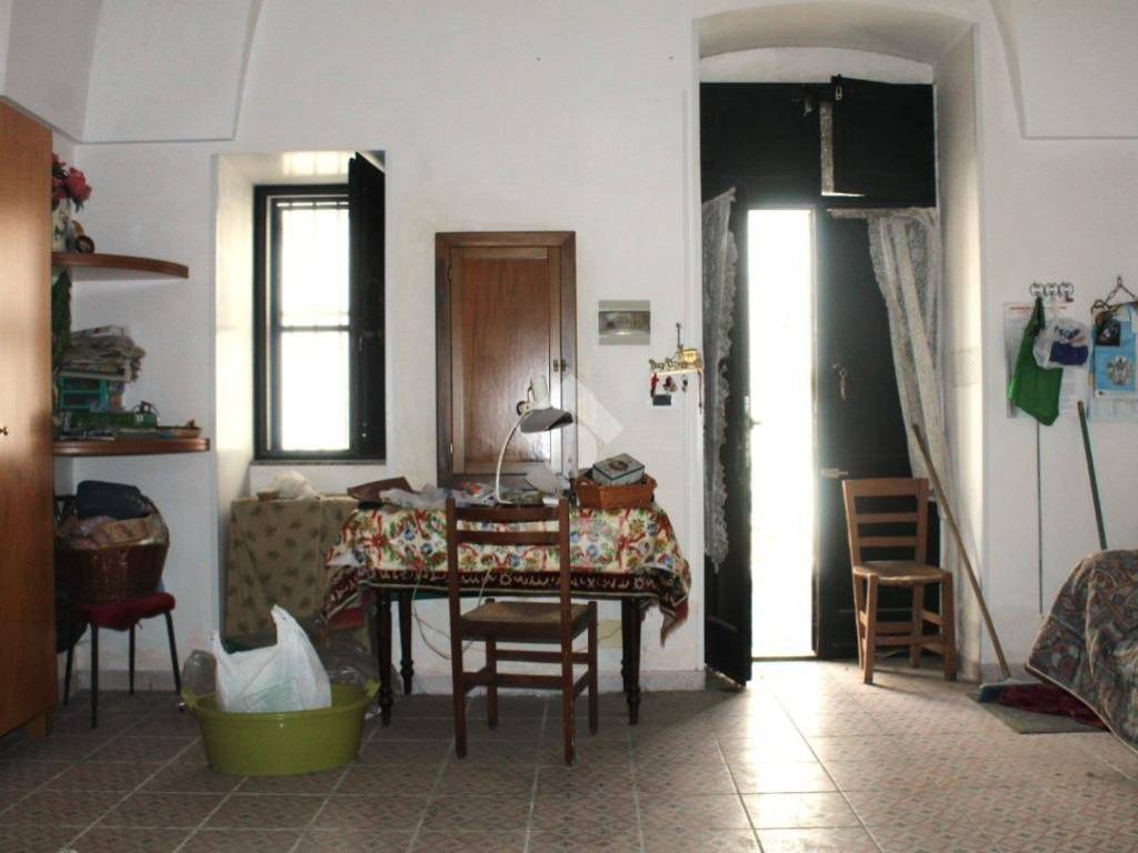 Appartamento a Carovigno in Via V. Andriani, 15 - Foto 4
