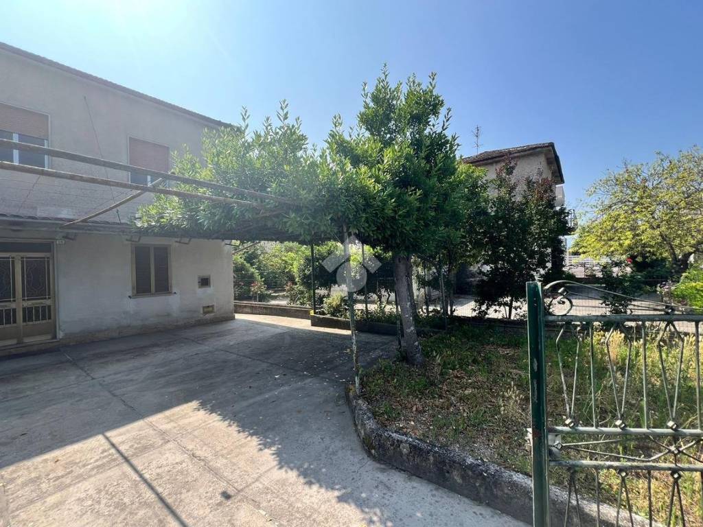 Casa indipendente a Cassino in Via Ausonia Vecchia, 19 - Foto 2