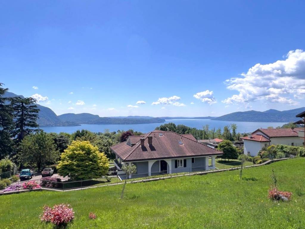 Villa a Arizzano in Via Meschiavino, 23 - Foto 2