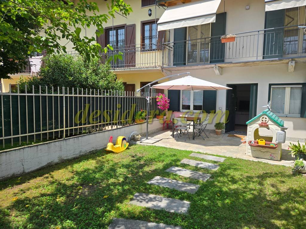 Casa indipendente a Castelletto sopra ticino in Via Giovanni Prati, 32 - Foto 5