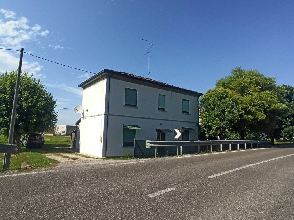 Villa a Bagnacavallo in Via Glorie, 207 - Foto 2
