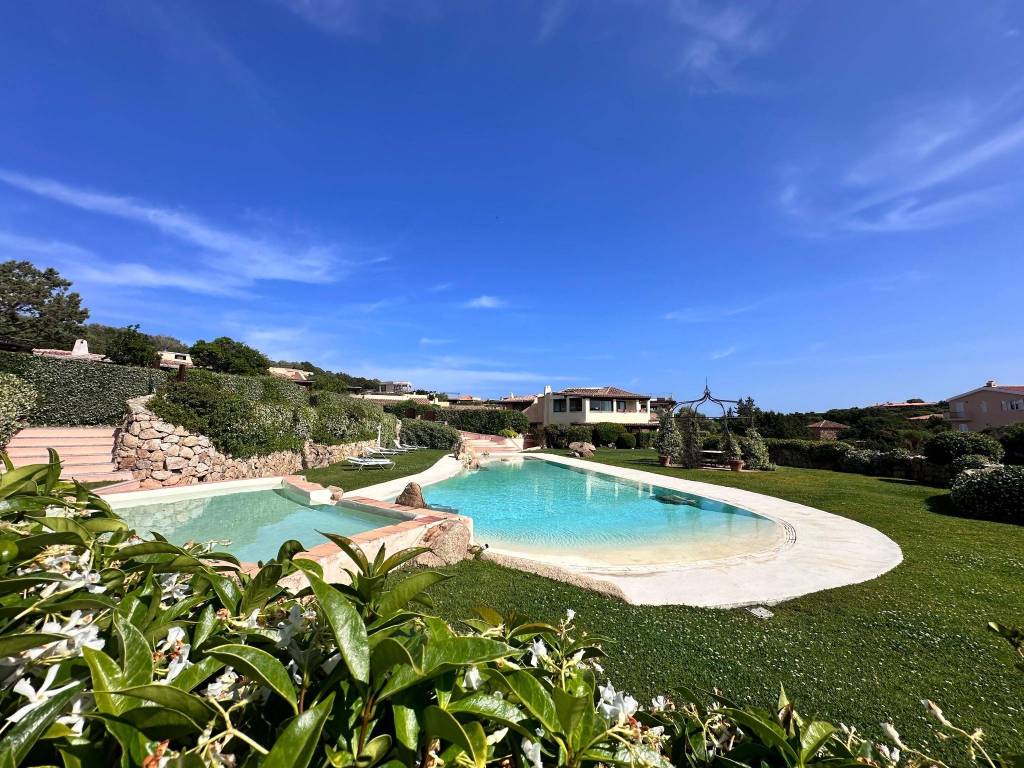 Appartamento a Arzachena in Via Porto Vecchio - Foto 2
