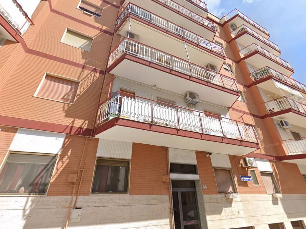 Appartamento a Monopoli in Via Cialdini, 141 - Foto 2