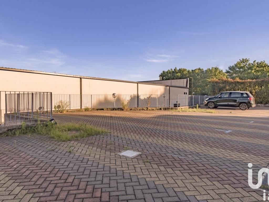 Box / garage a Loano in Viale leoncavallo, 4 - Foto 5
