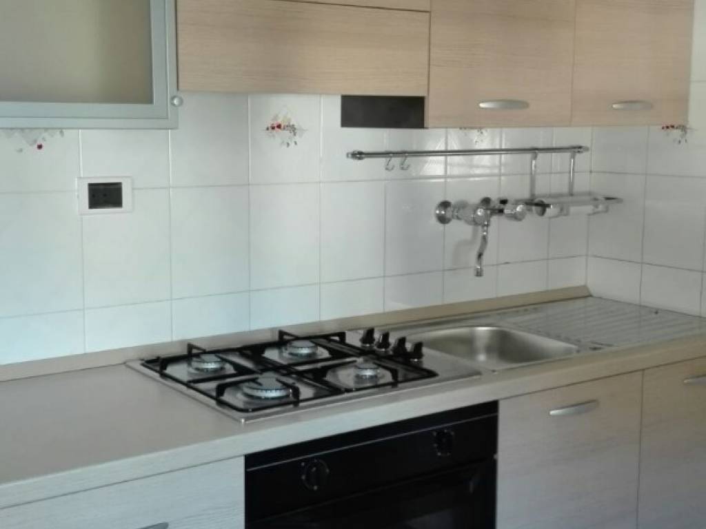 Appartamento a Ascoli piceno in Via BETULLE, 8 - Foto 2