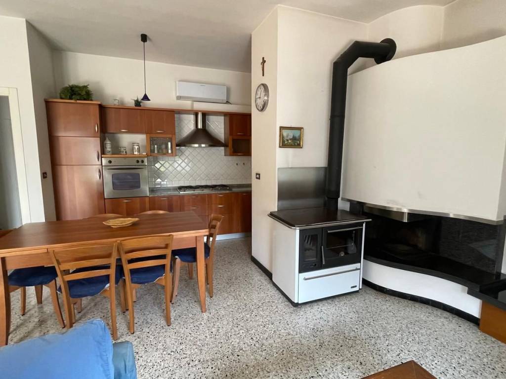 Casa indipendente a Riccione in Viale Ortona, 10 - Foto 3