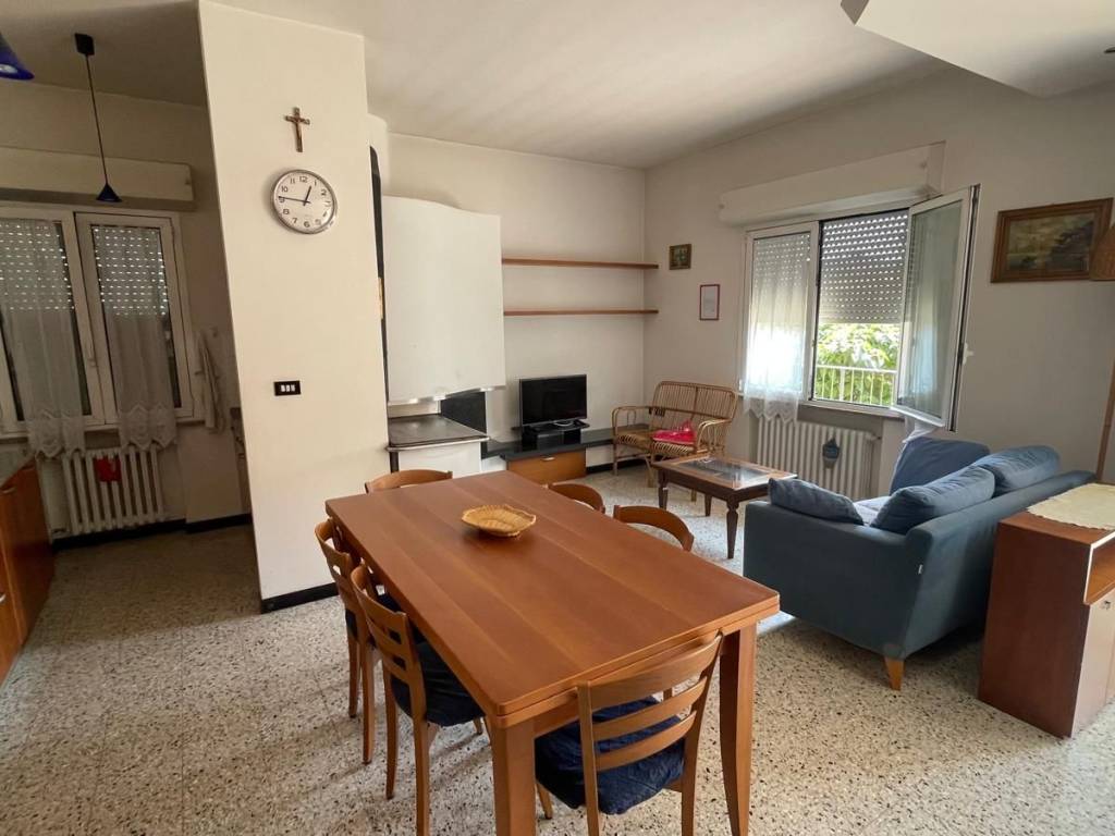 Casa indipendente a Riccione in Viale Ortona, 10 - Foto 4