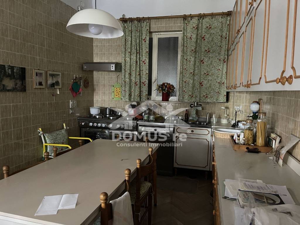 Appartamento a Andria in Via Carlo Troya - Foto 3