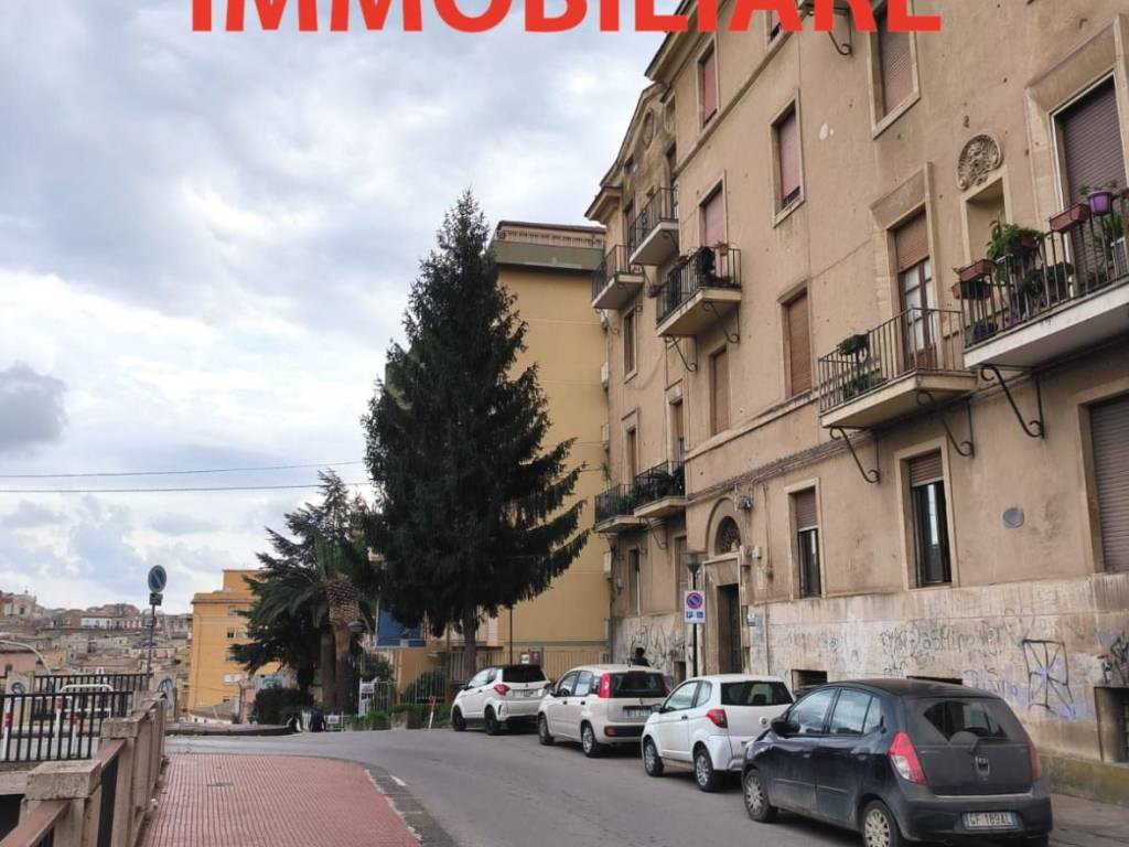 Appartamento a Caltanissetta in Via Pier Maria Rosso di San Secondo, 20 - Foto 2