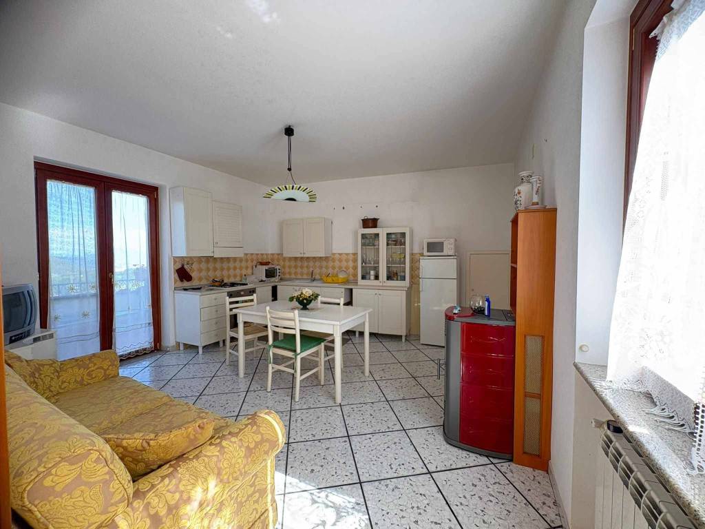 Appartamento a Cava de' tirreni in Via Roberto Virtuoso - Foto 3