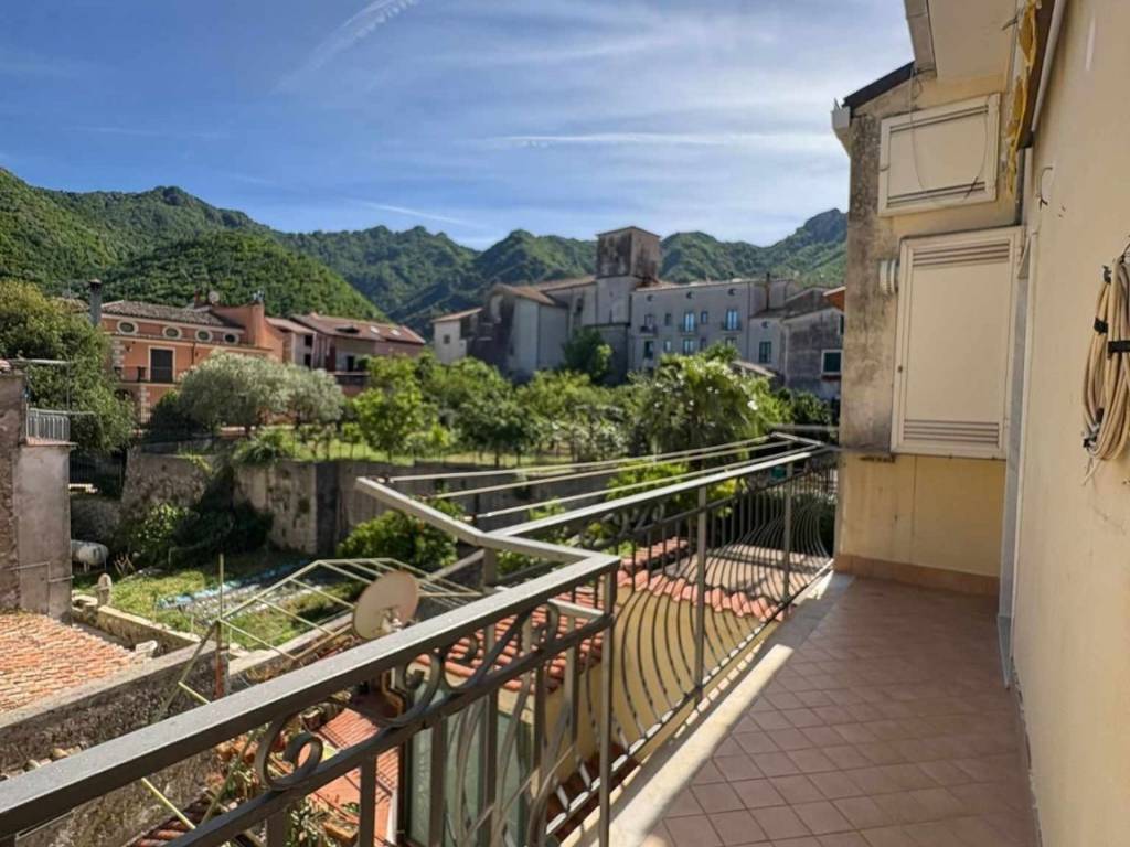 Appartamento a Cava de' tirreni in Via Roberto Virtuoso - Foto 5