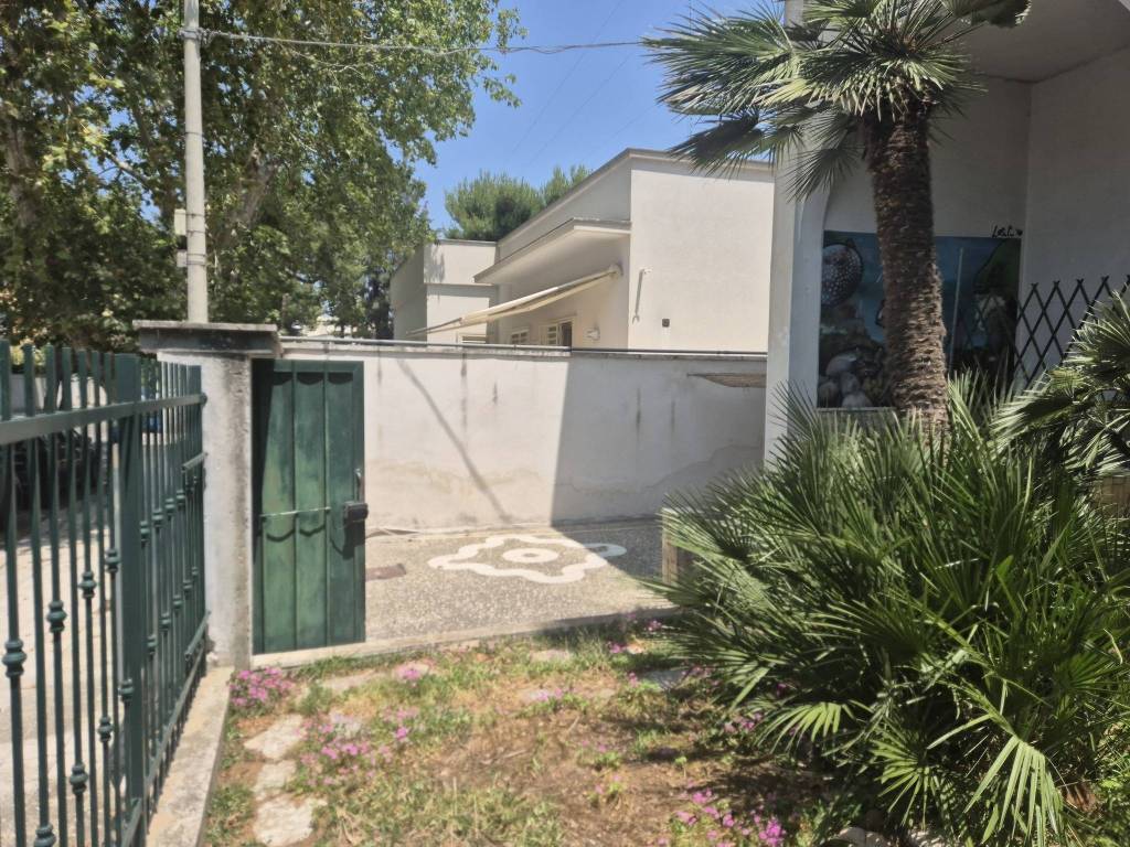 Villetta a schiera a Lecce in Via Alfredo Catalani - Foto 4