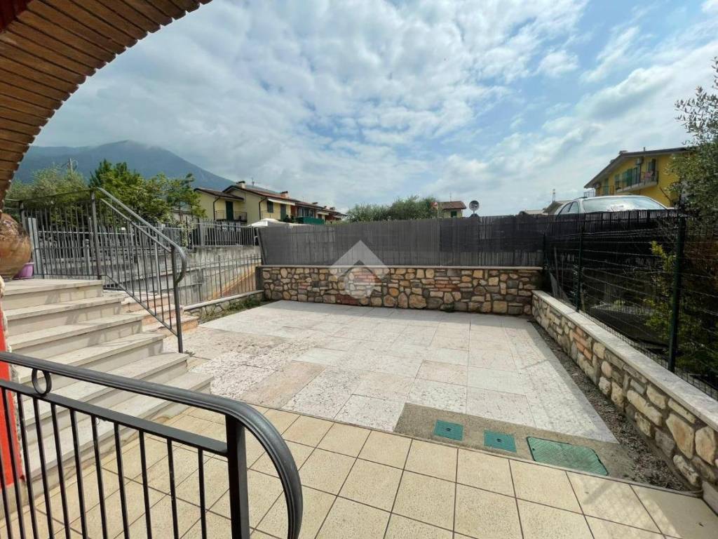 Appartamento a Caprino veronese in piazza stringa, 13 - Foto 3